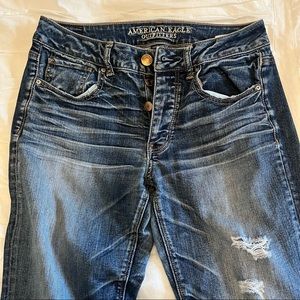 Super Stretch Dark Wash American Eagle Ripped Jeans
